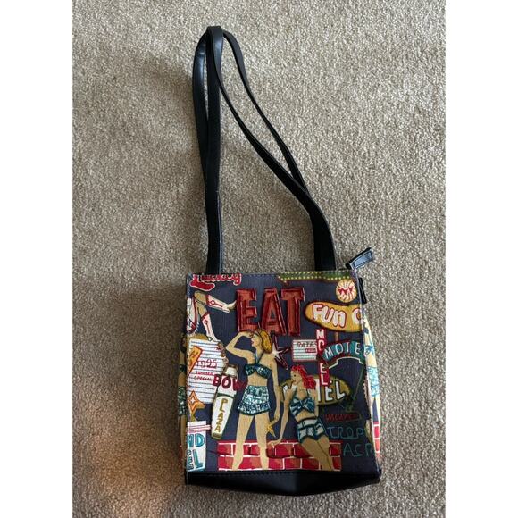 Frankie and Johnnie Beaded Diner Shoulder Bag Zipper Pocket And Closure - Picture 1 of 4